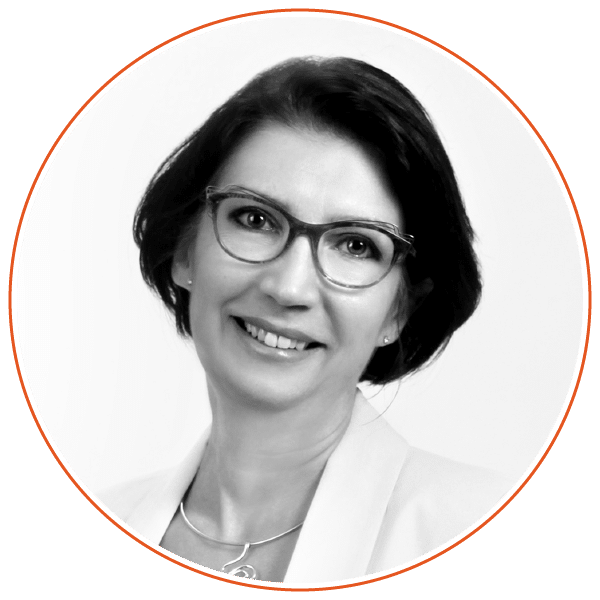 Portrait-Home-Staging-Experts-Pascale-Martz_Plan de travail 1 Christiane Prince Home-Staging Experts Lyon