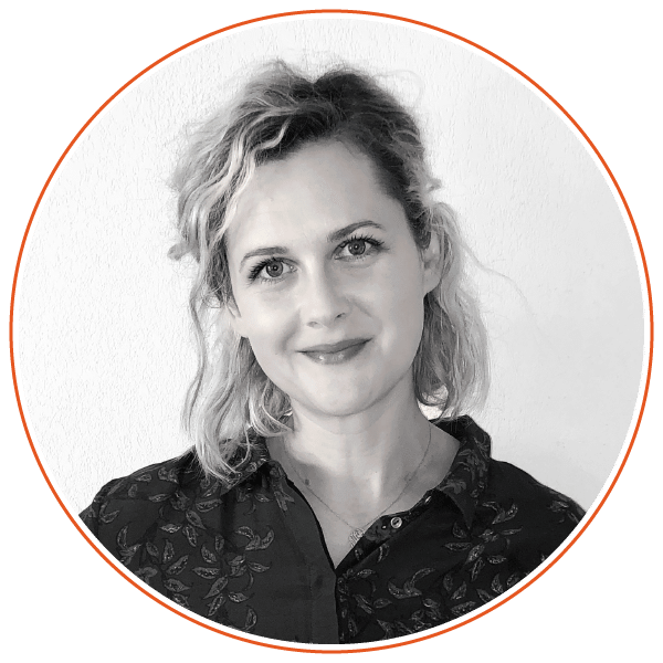 Portrait-Home-Staging-Experts-Sandy-Peguillet_Plan de travail 1