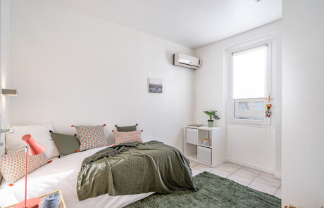 40DEEB81-6CB7-421D-B22F-8B2FA086AC59