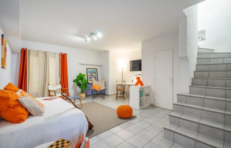 EF0F6ABE-3258-4125-96EC-DC8BB741D06A